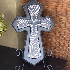 Safari print wood cross decor